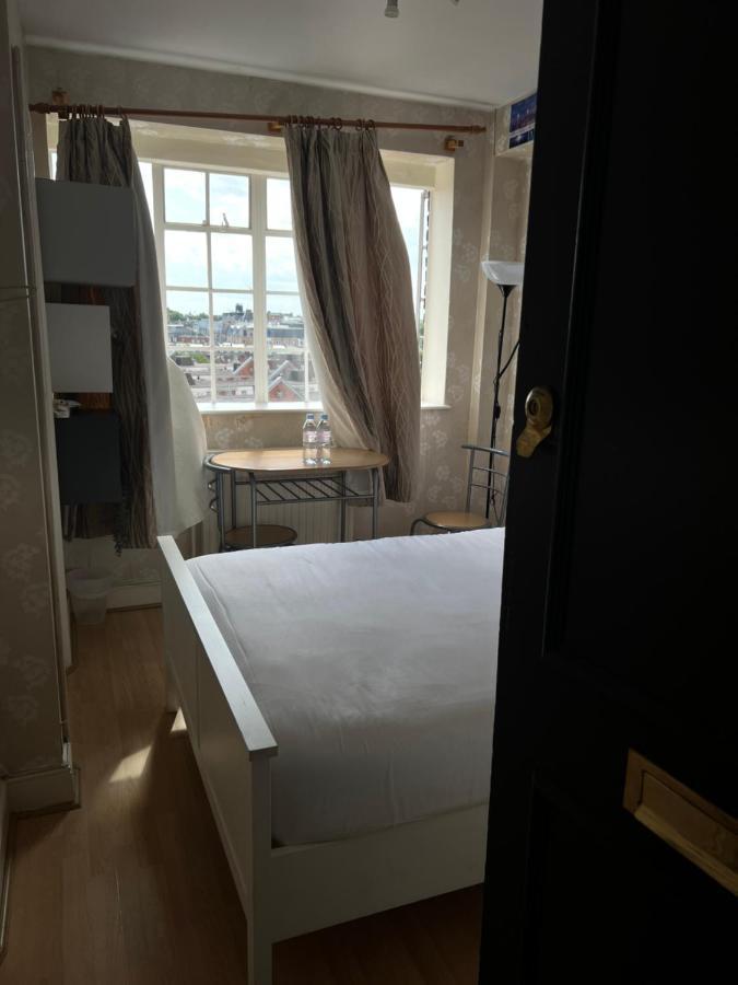 Super Located Studio In South Ken At Chelsea Cloister لندن المظهر الخارجي الصورة